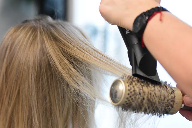 consejos para hidratar el cabello seco